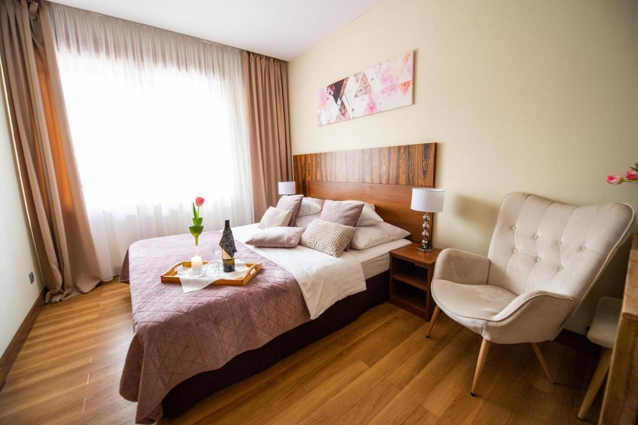 Ostaniec Hotell 3*