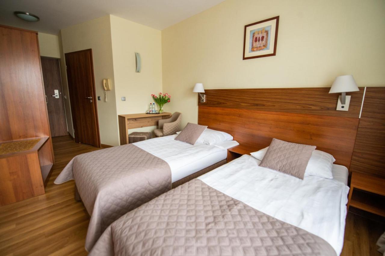 Hotel Ostaniec 3*