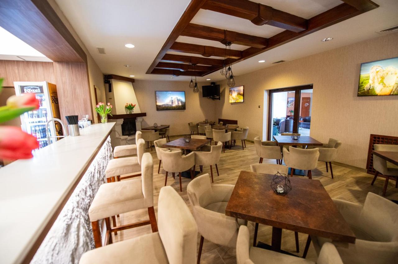 Ostaniec Hotell