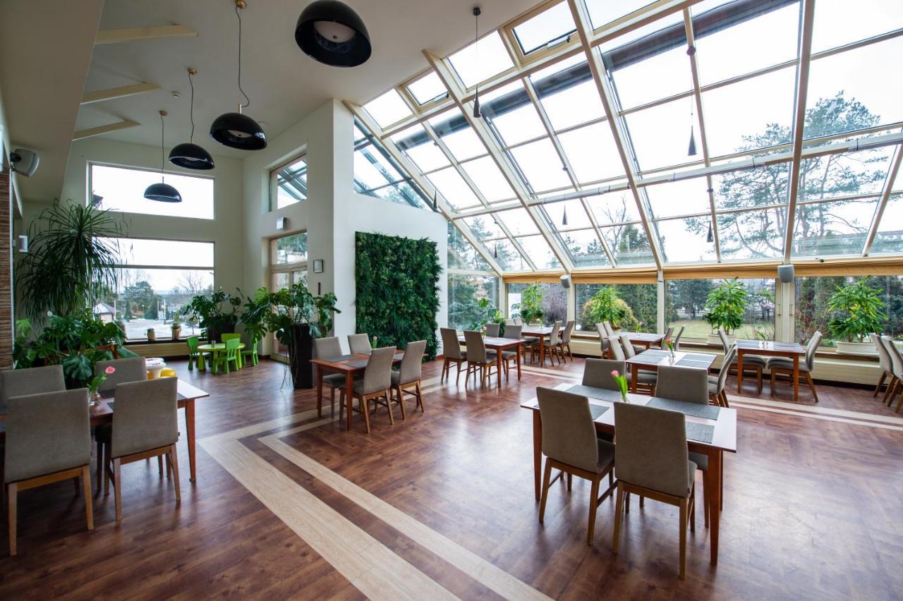 Ostaniec Hotel