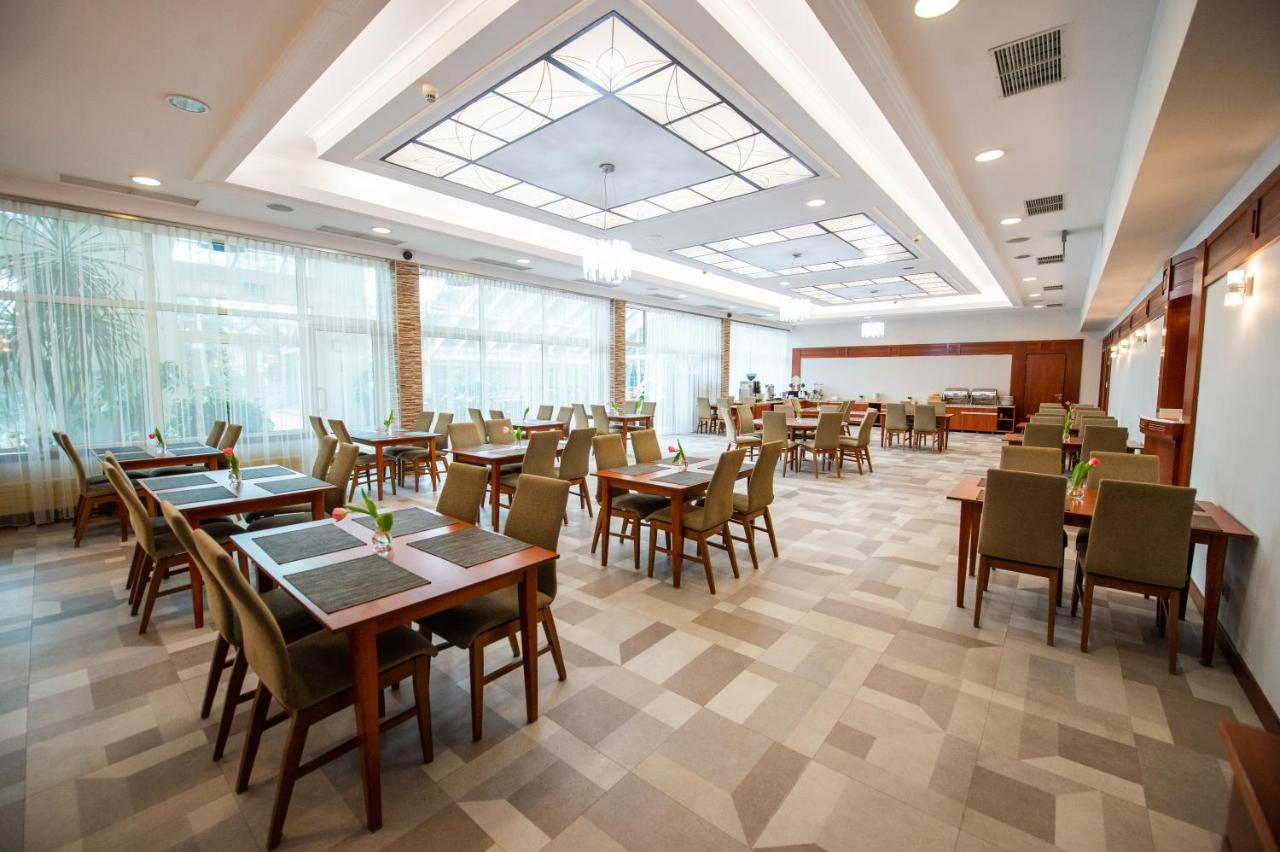 Hotel Ostaniec