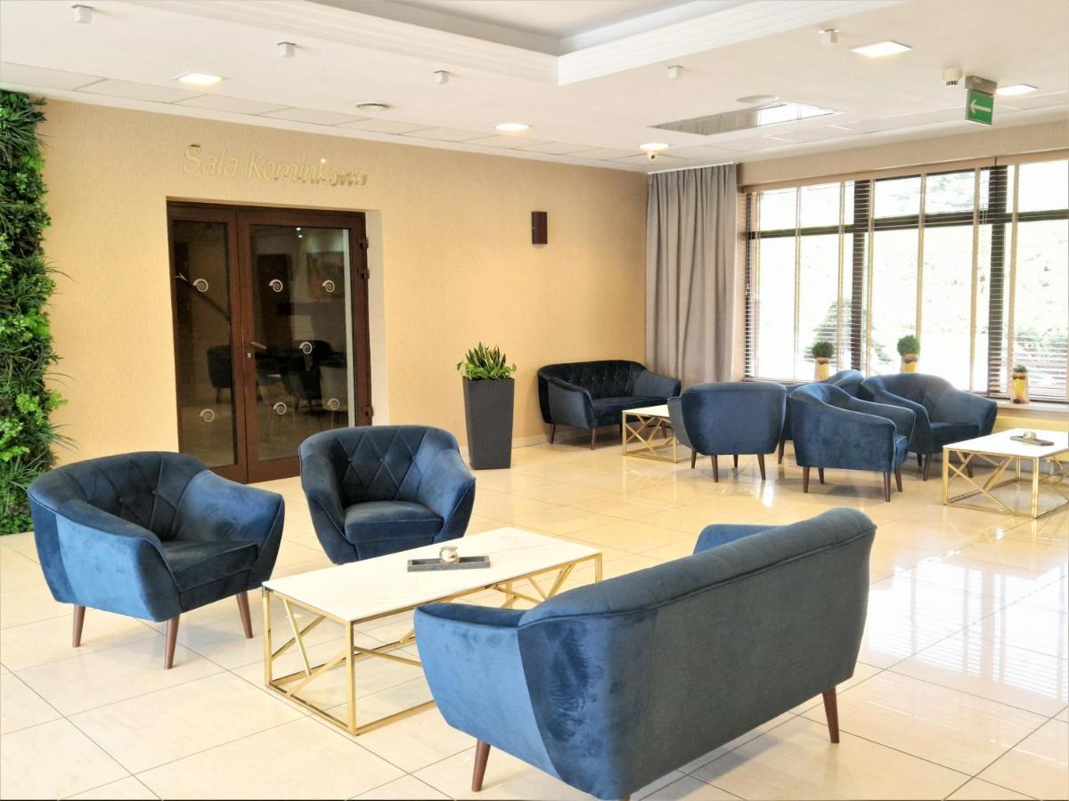Ostaniec Hotell